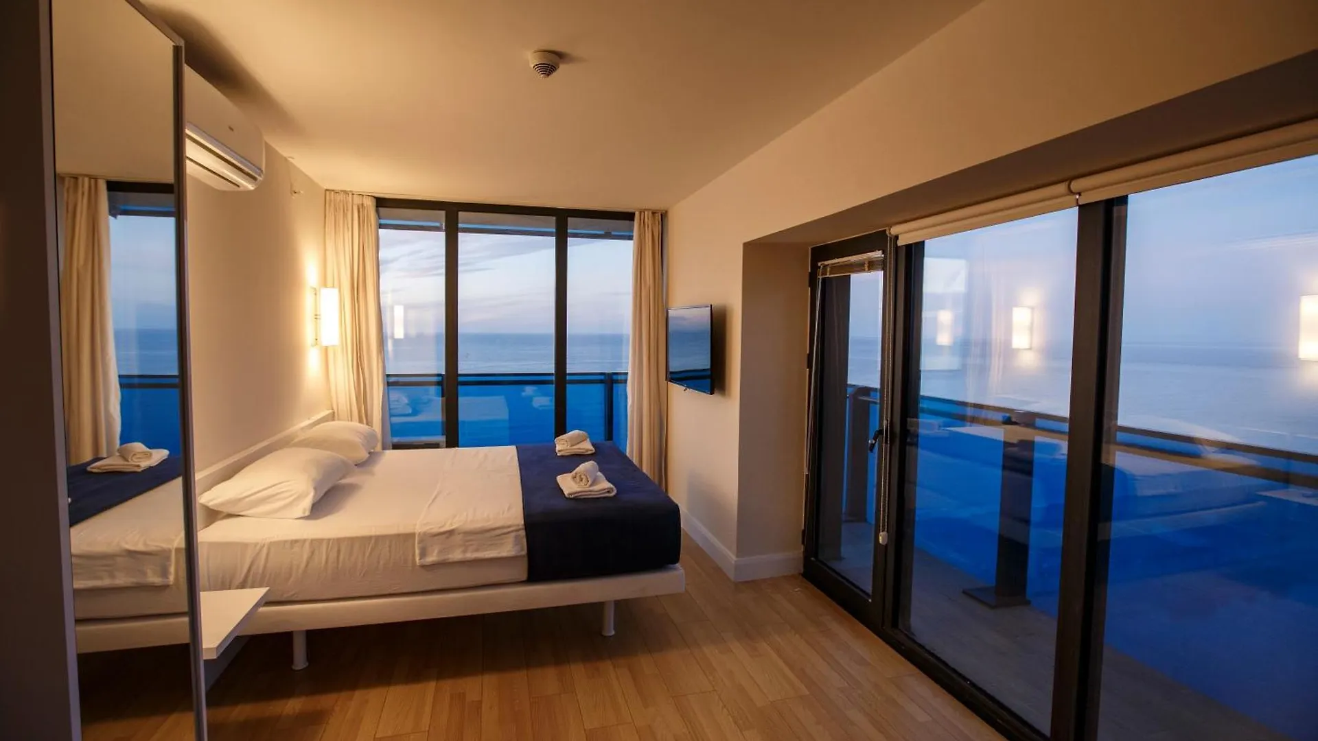 Luxury Apartments In City Center Batumi